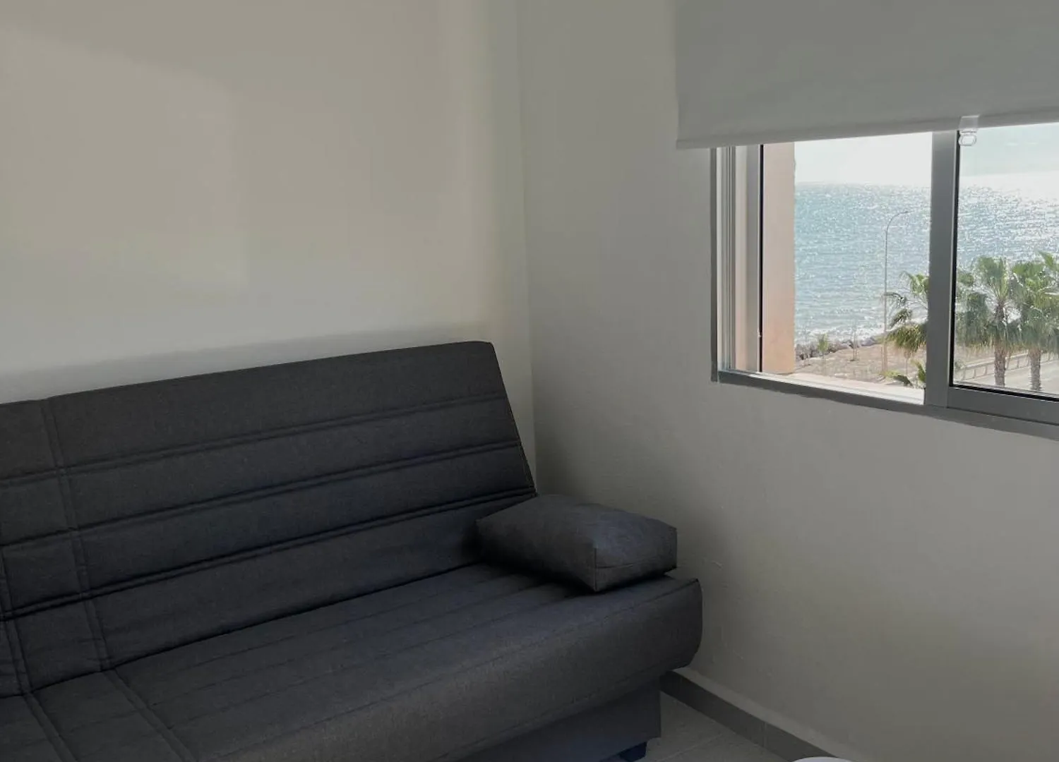 Sea View Apartment / A Primera Linea De Playa Málaga 0*,  Espagne